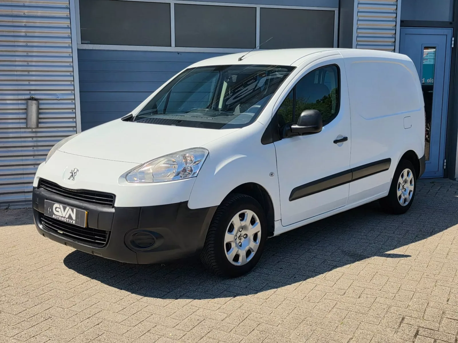 Peugeot Partner (2014) — foto 1