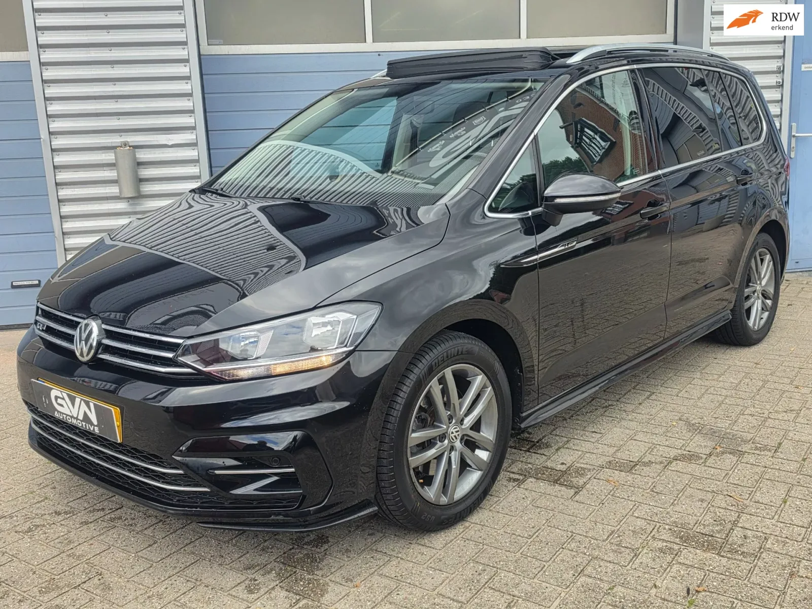 Volkswagen Touran (2018) — foto 1
