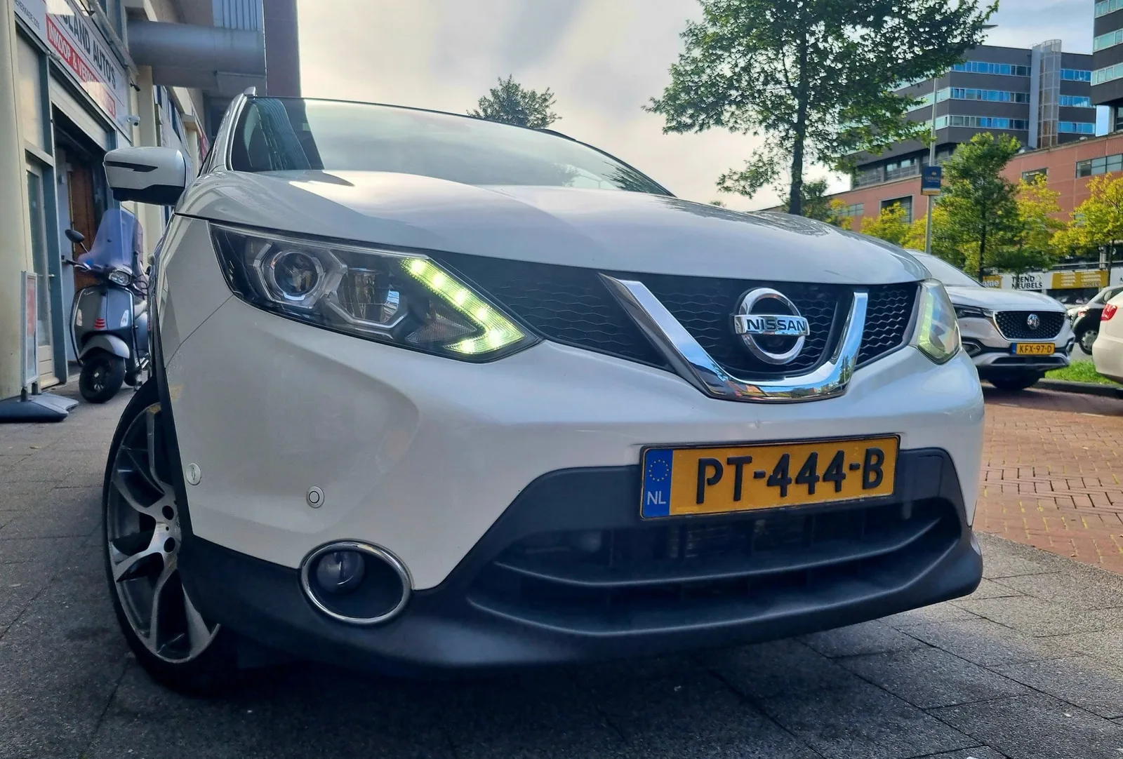 Nissan Qashqai (2017) — foto 1