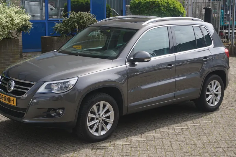 Volkswagen Tiguan (2011)