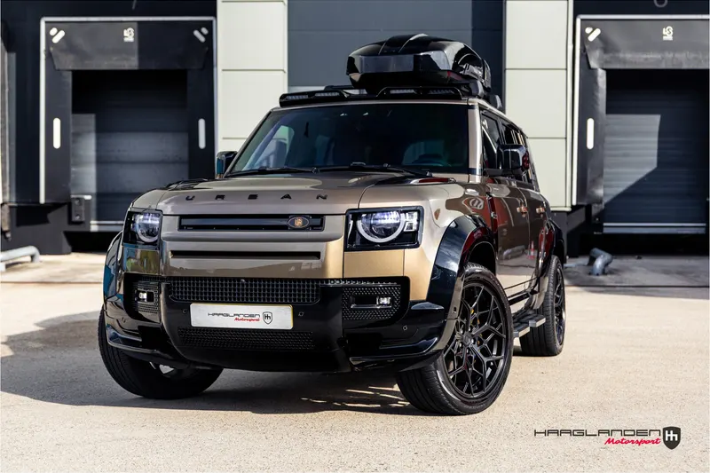 Land Rover Defender (2023)