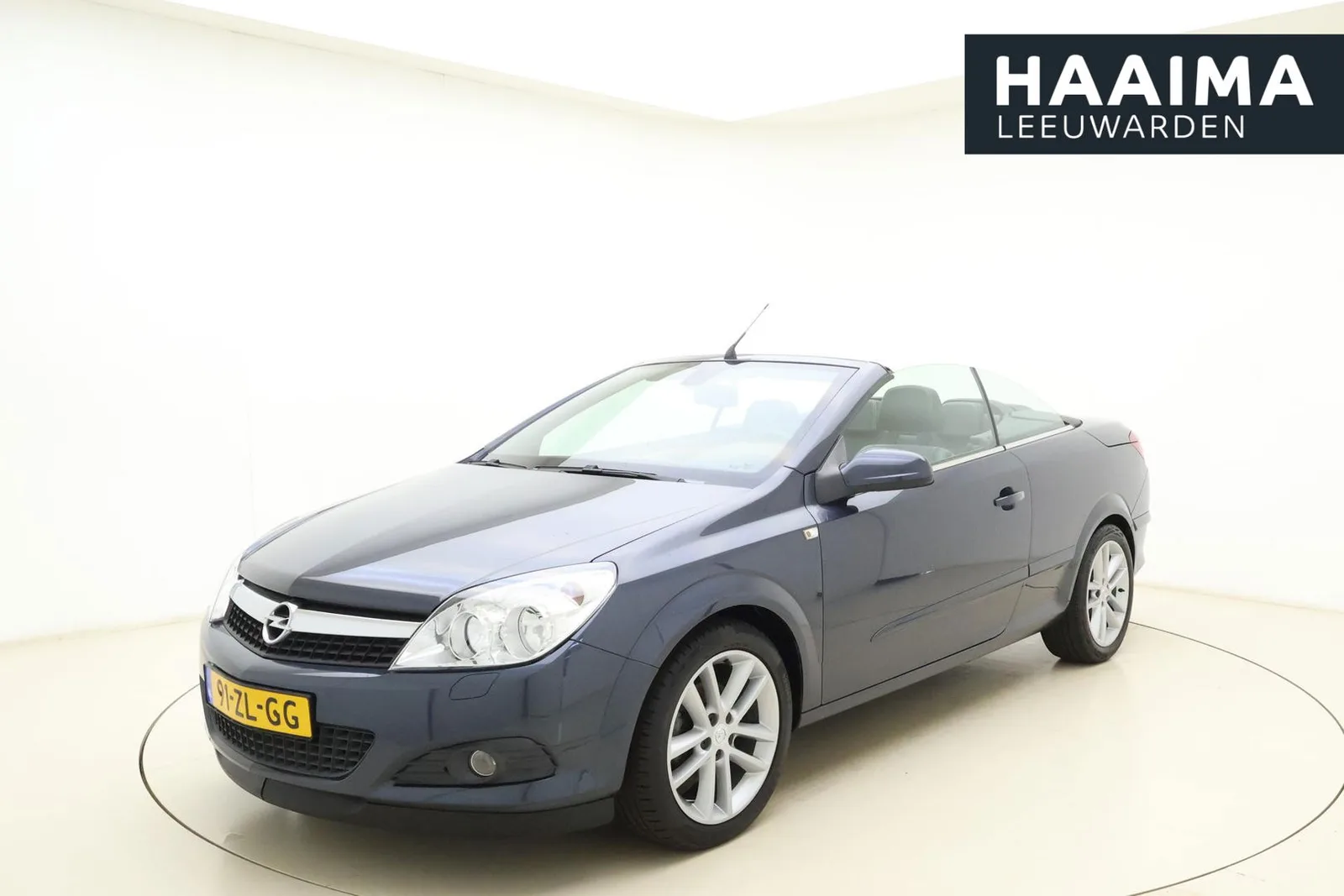 Opel Astra (2008) — foto 1