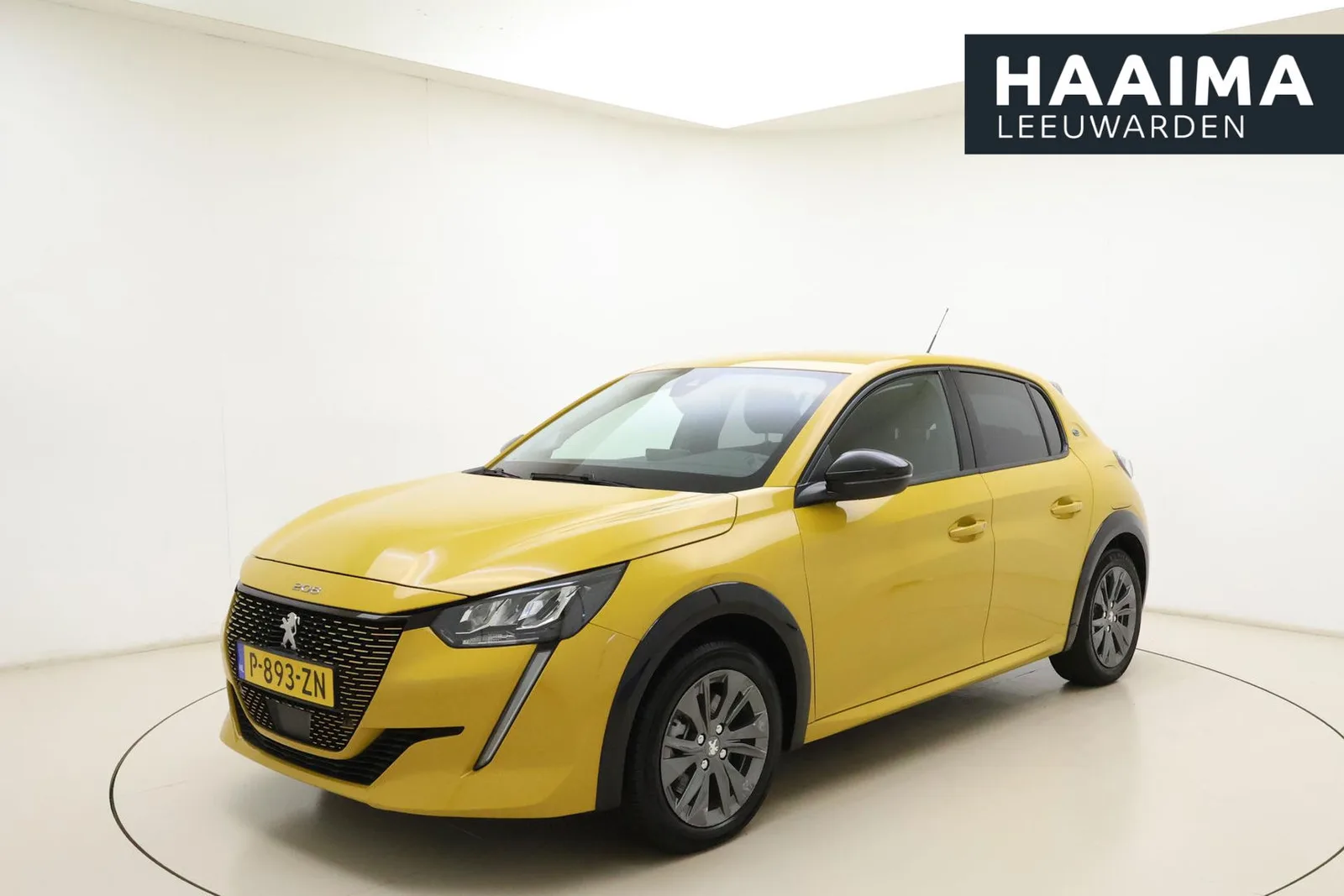 Peugeot e-208 (2022) — foto 1