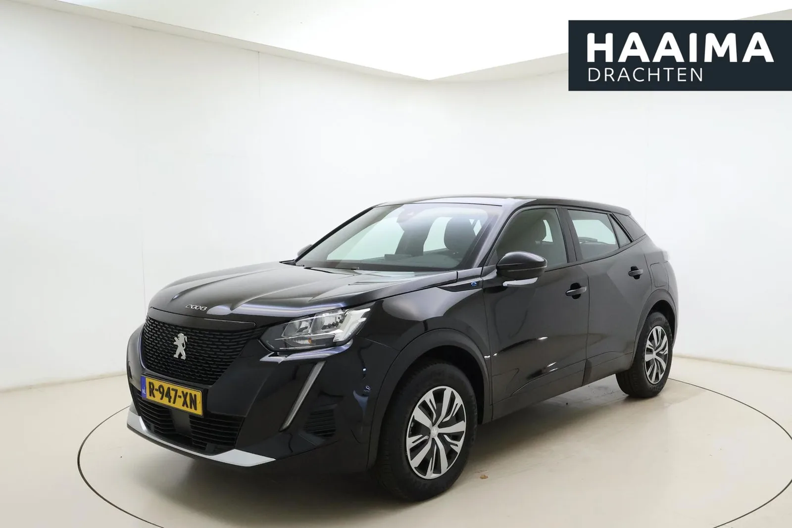 Peugeot e-2008 (2022) — foto 1