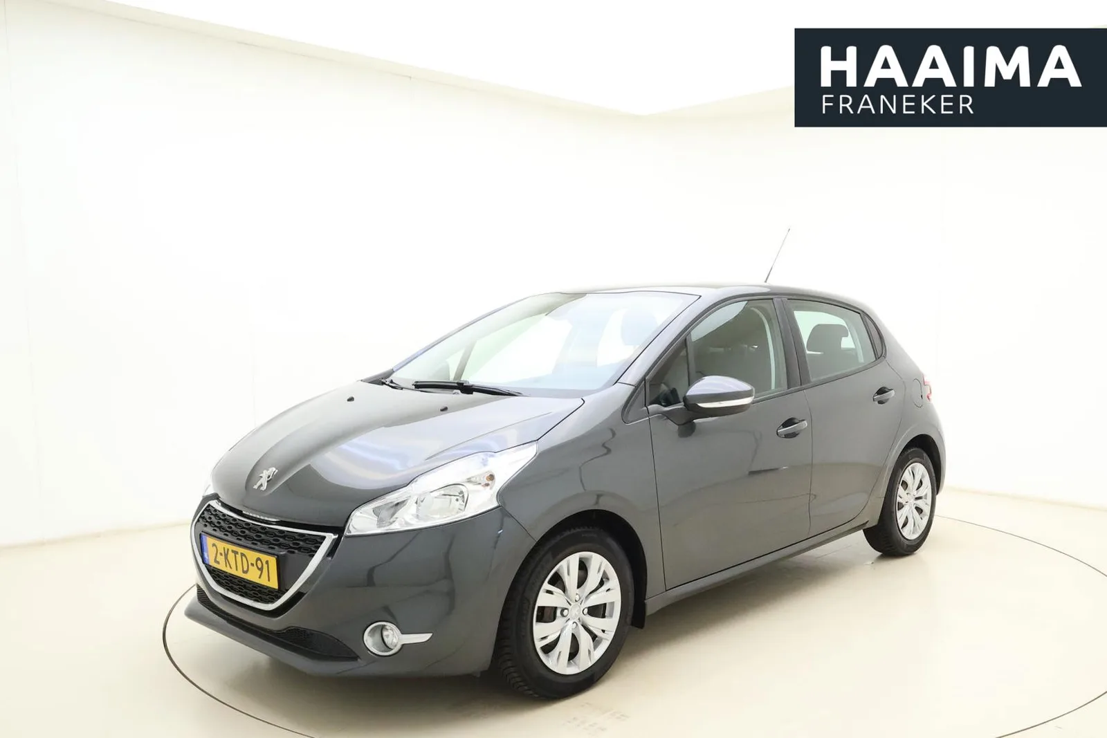 Peugeot 208 (2013) — foto 1
