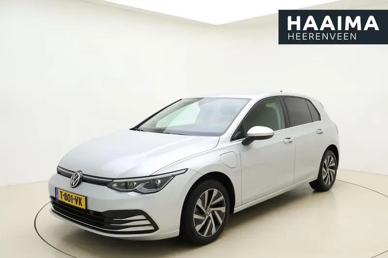 Volkswagen Golf (2021)