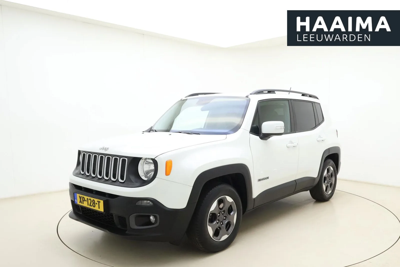 Jeep Renegade (2016) — foto 1