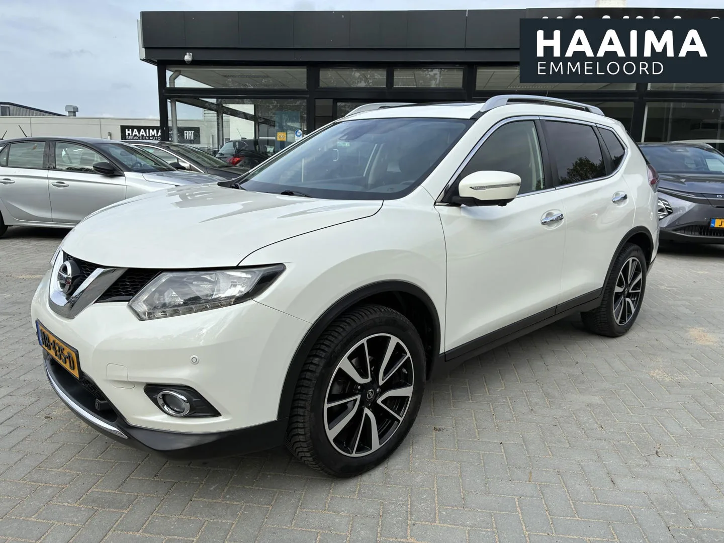 Nissan X-Trail (2017) — foto 1