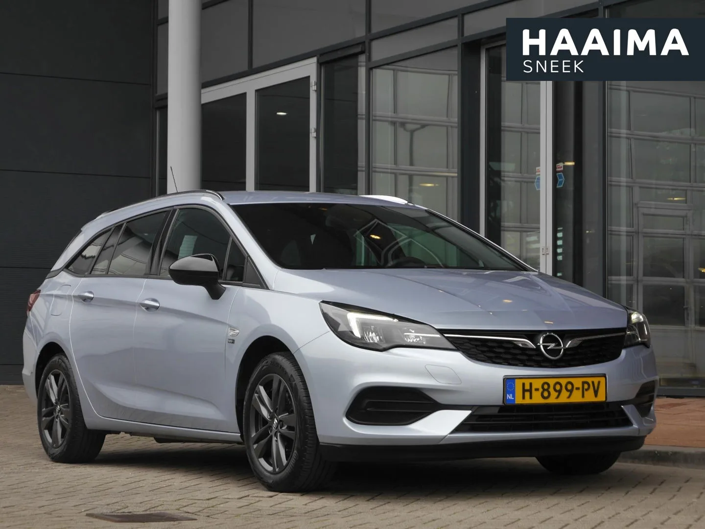 Opel Astra (2020) — foto 1