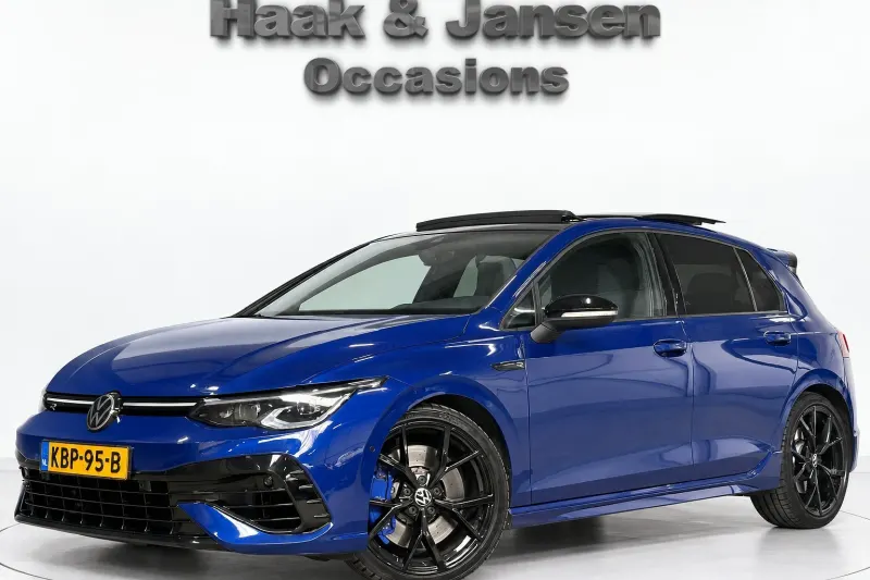Volkswagen Golf (2023)
