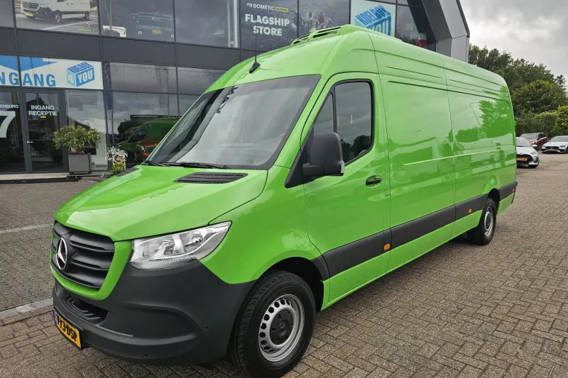 Mercedes-Benz Sprinter (2024)