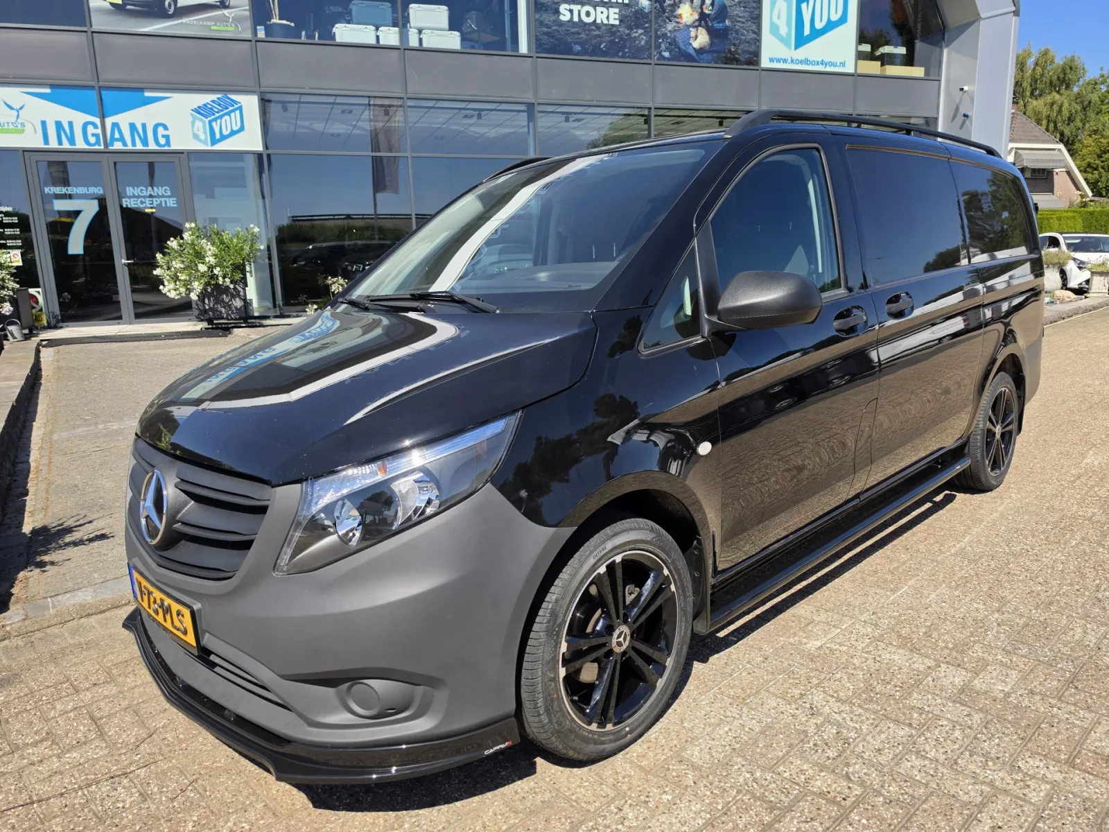 Mercedes-Benz Vito (2023) — foto 1