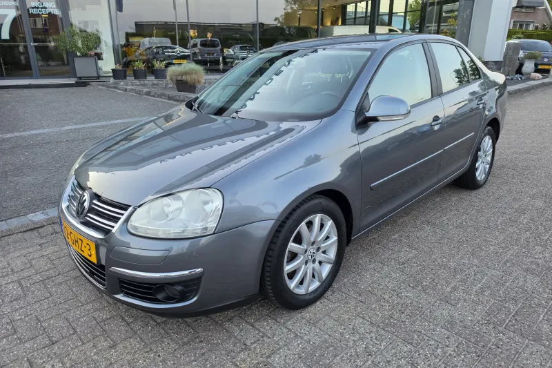 Volkswagen Jetta (2008)