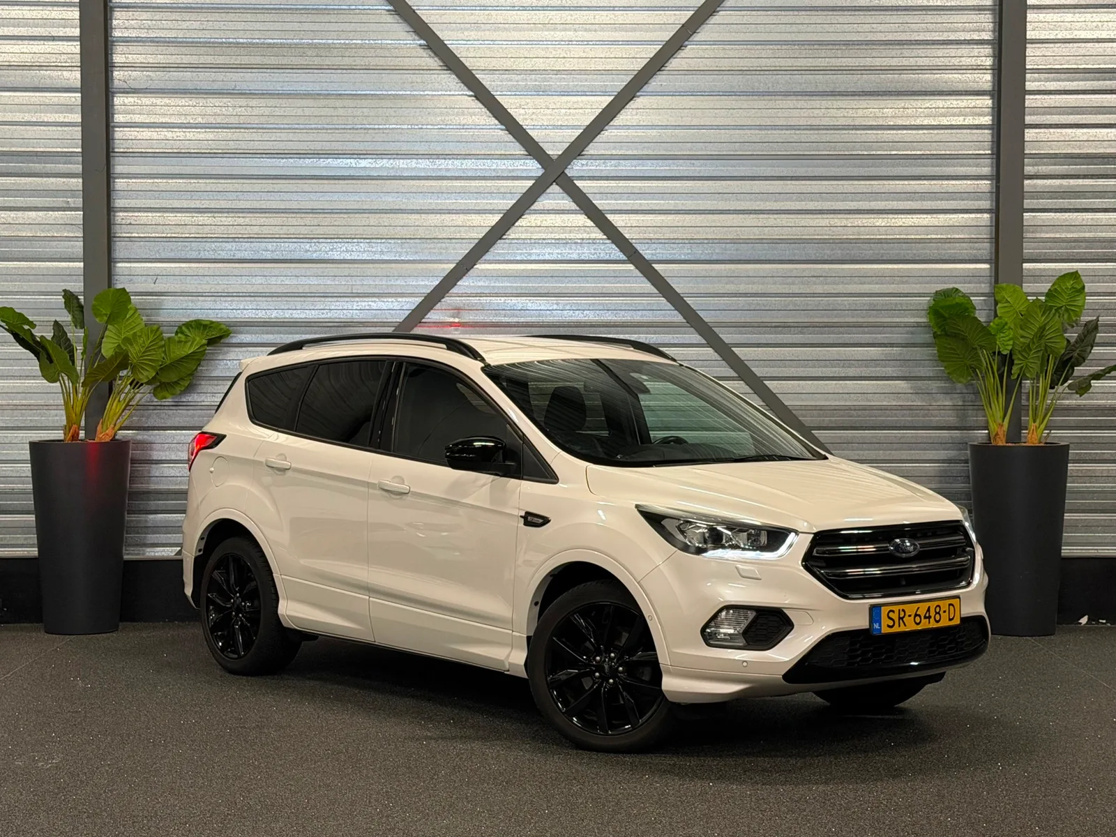 Ford Kuga (2018) — foto 1