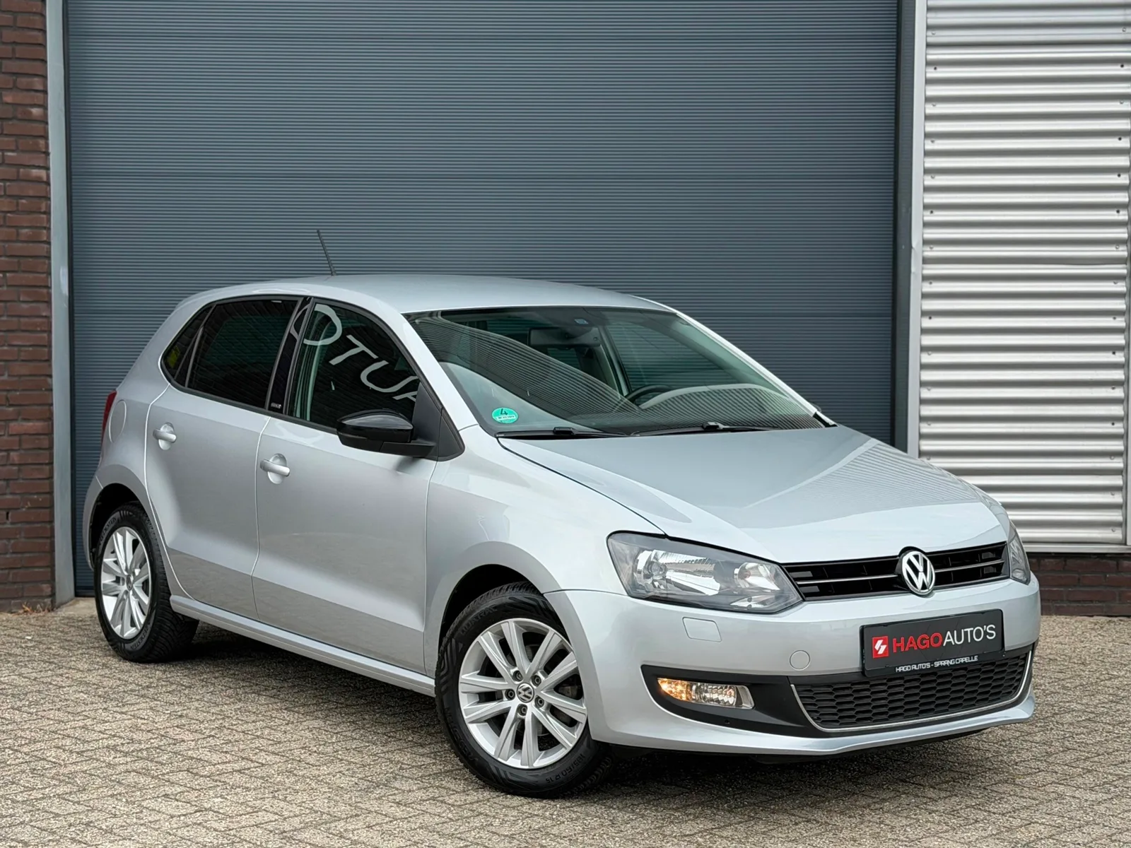 Volkswagen Polo (2012) — foto 1