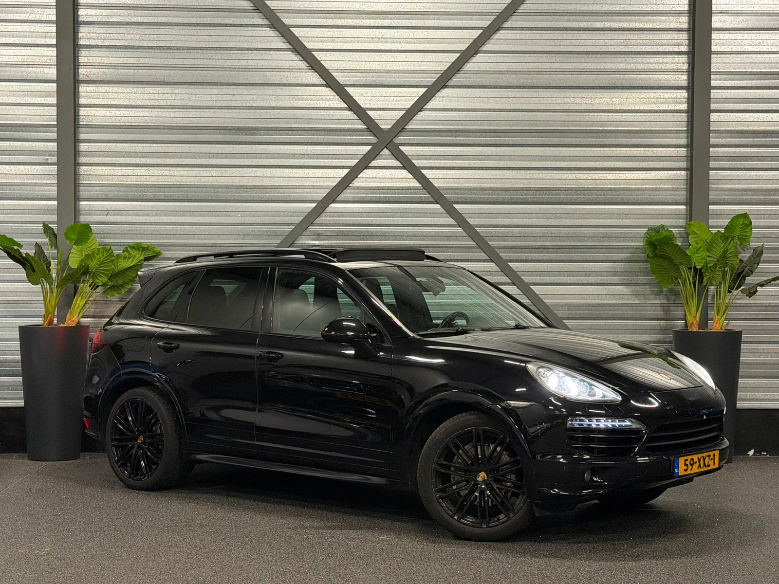 Porsche Cayenne (2012) — foto 1