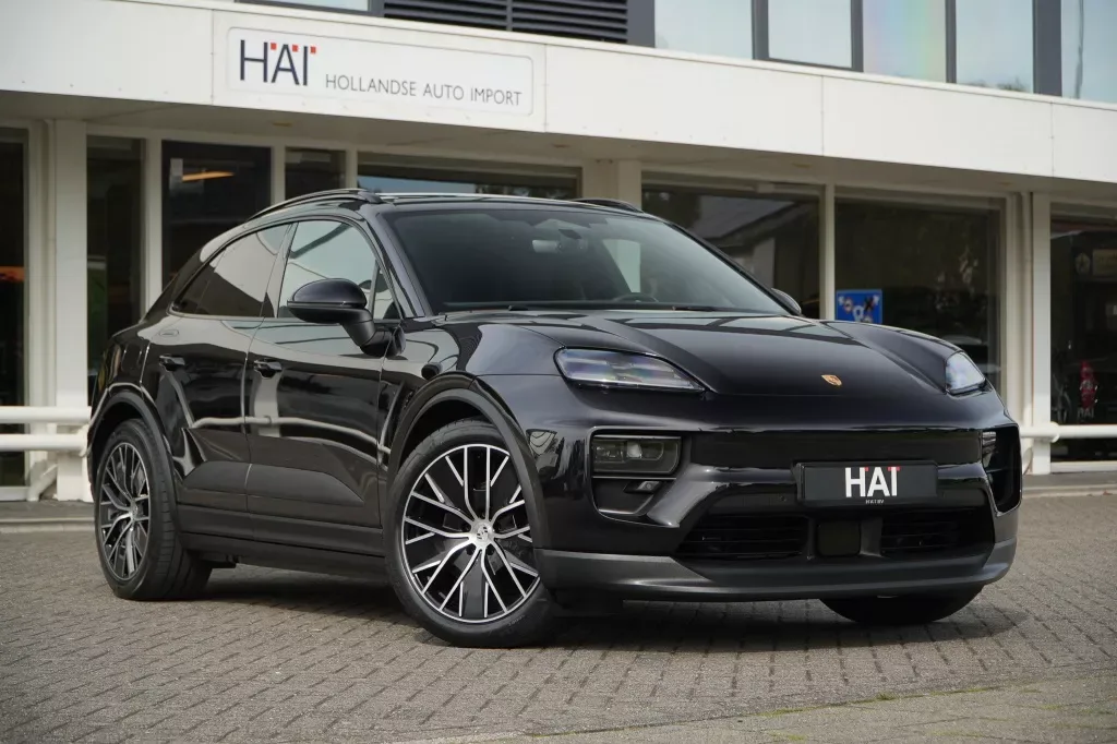 Porsche Macan (2025) — foto 1