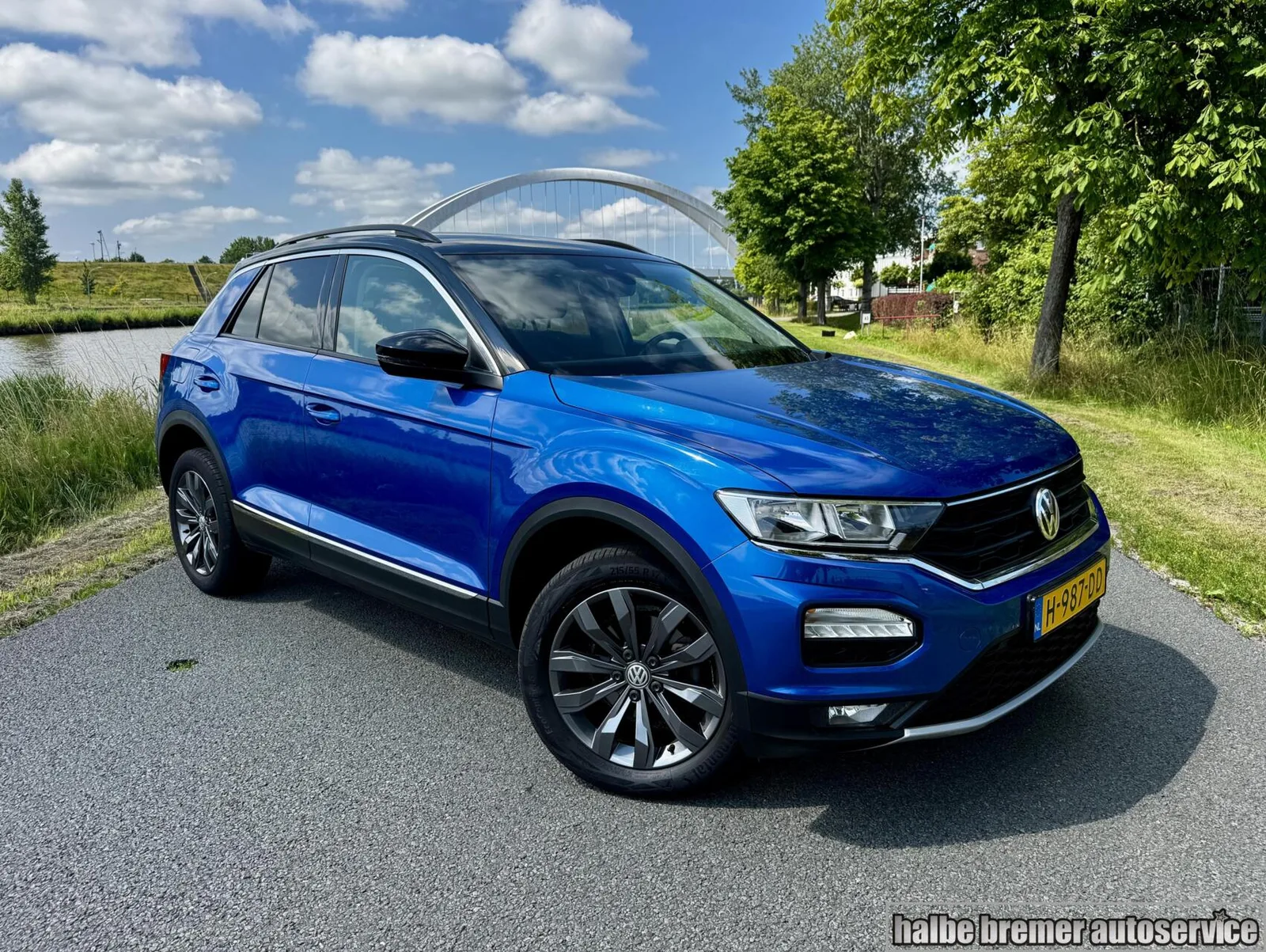 Volkswagen T-Roc (2020) — foto 1