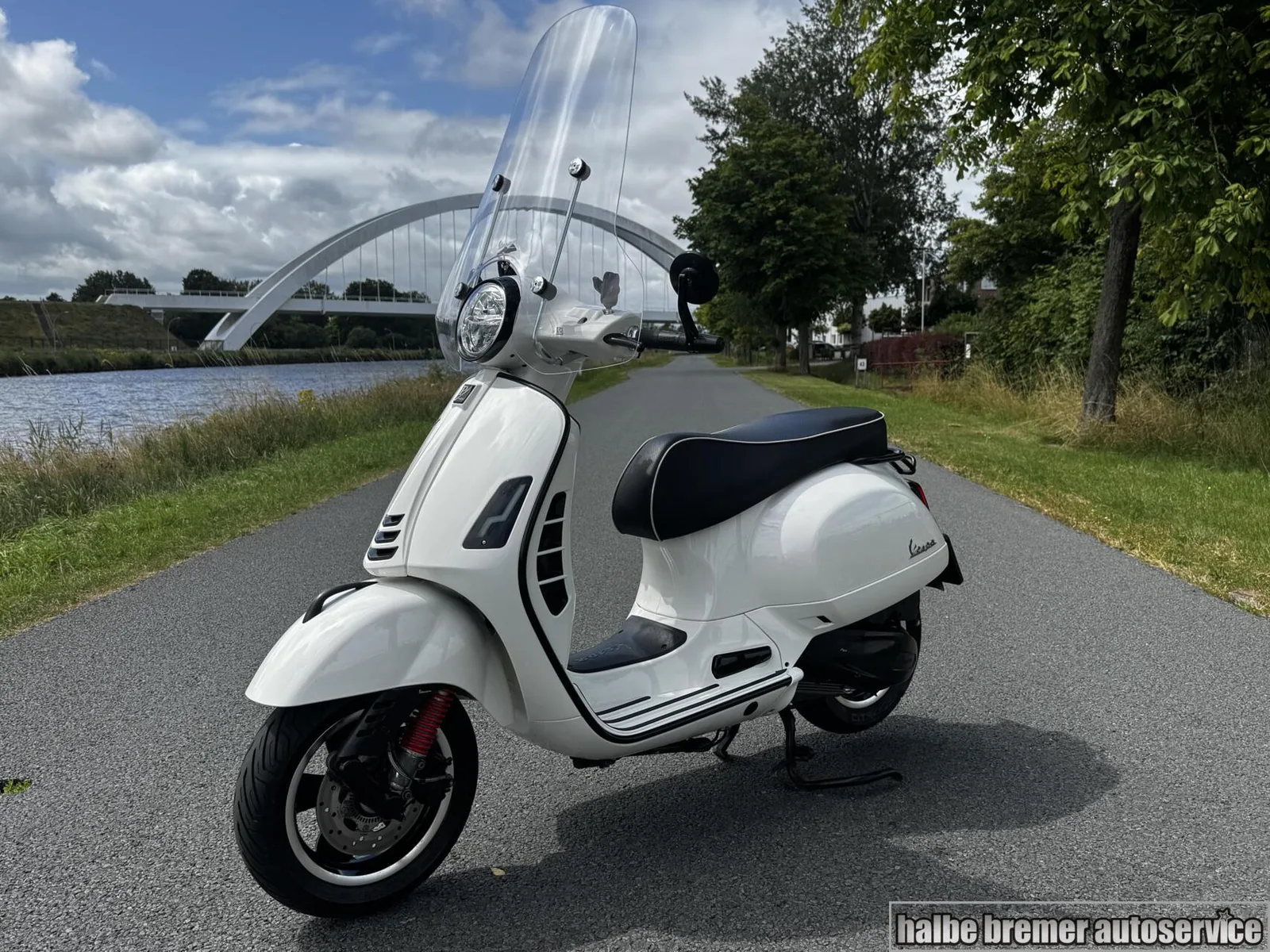 Piaggio GTS 300 Super (2021) — foto 1