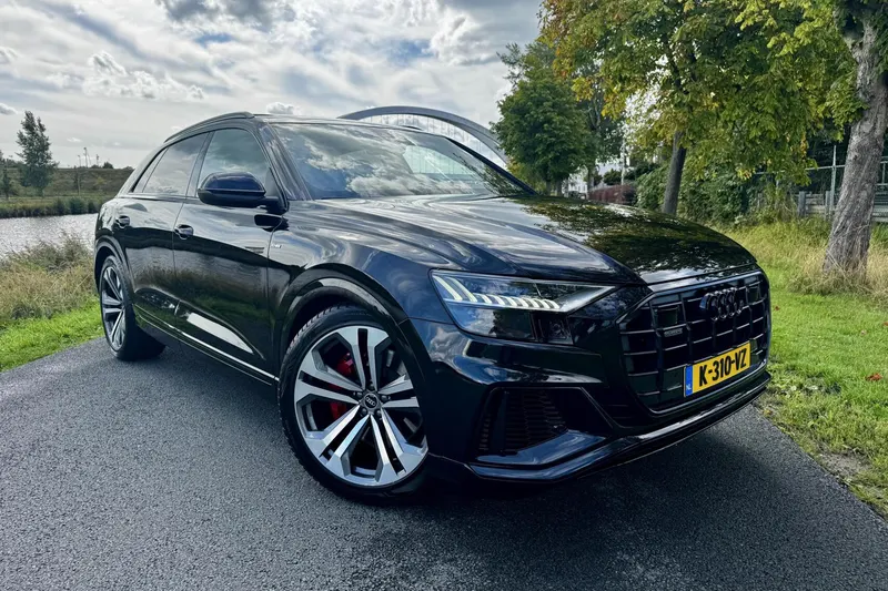 Audi Q8 (2021)