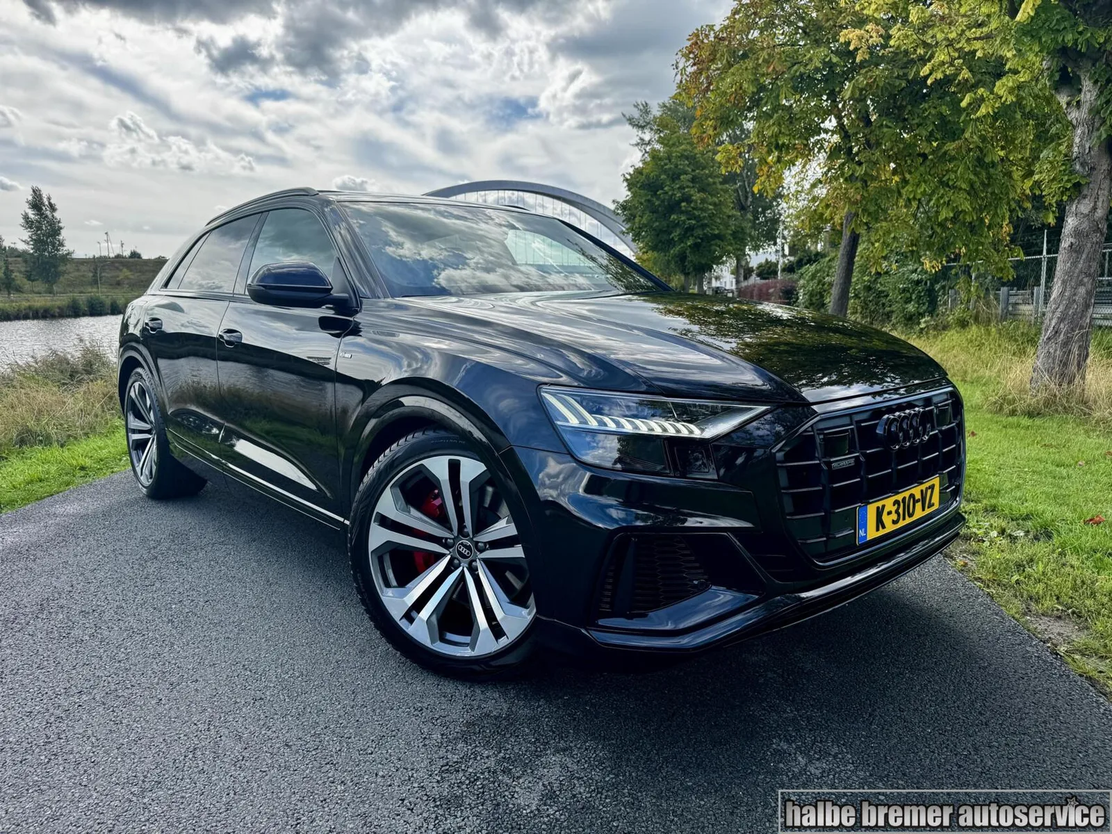Audi Q8 (2021) — foto 1