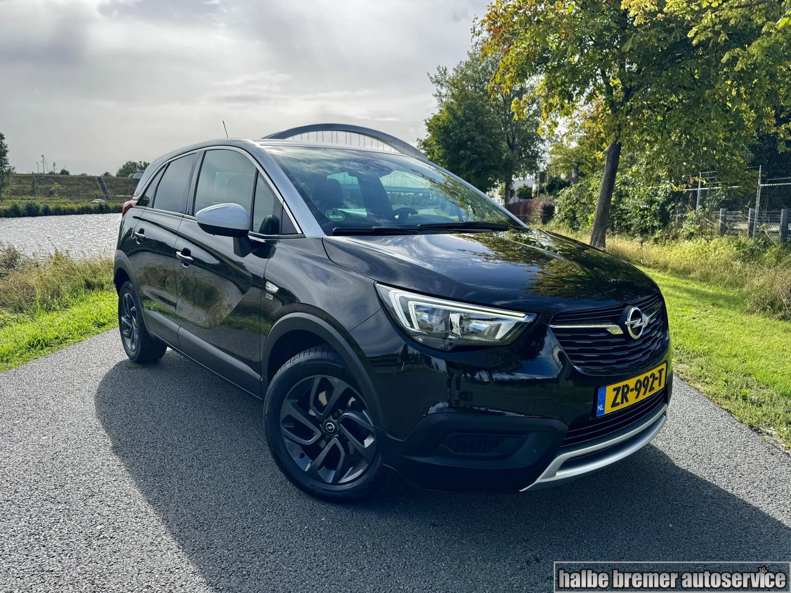 Opel Crossland X (2019) — foto 1