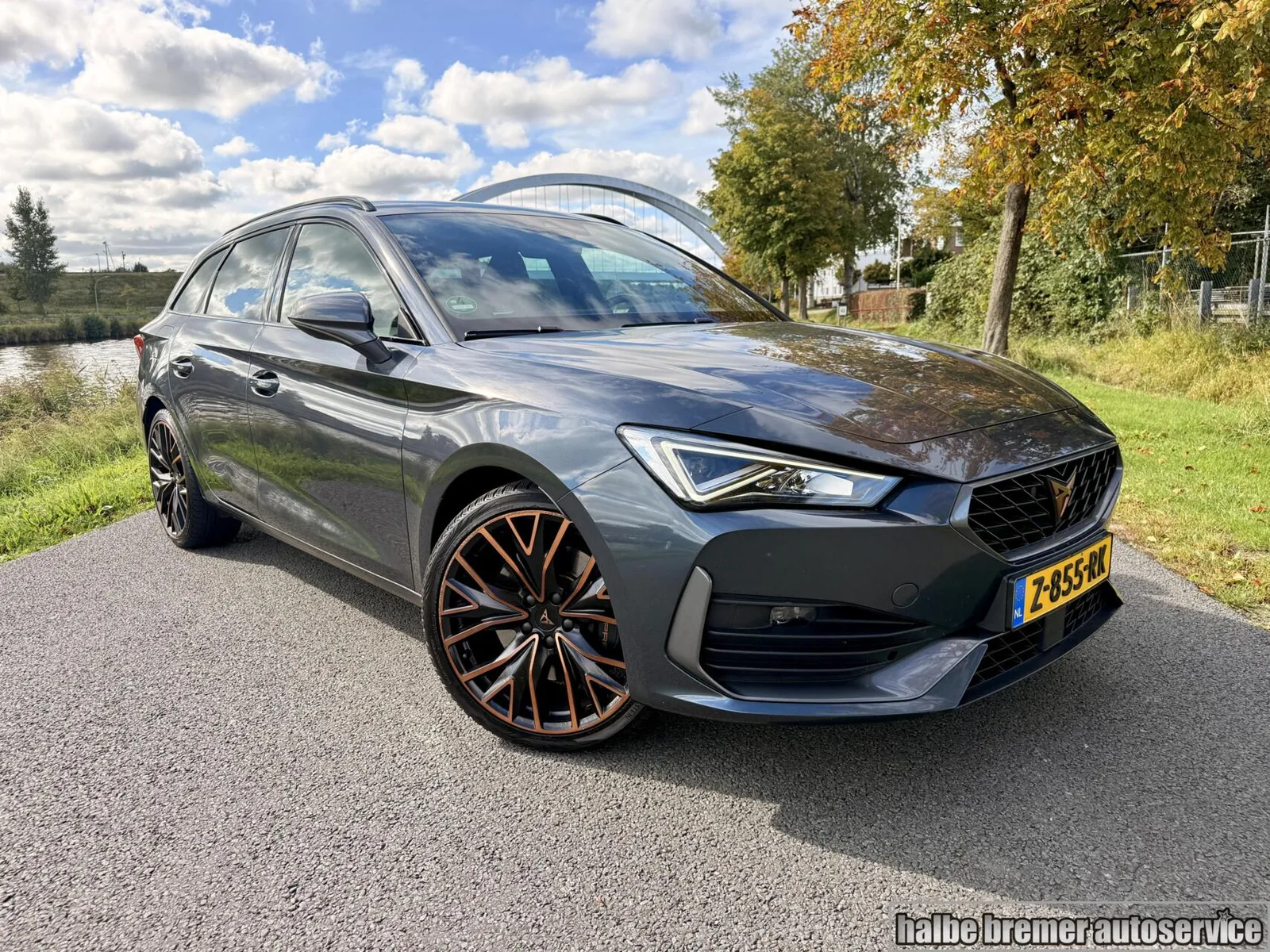 CUPRA Leon Sportstourer (2021) — foto 1