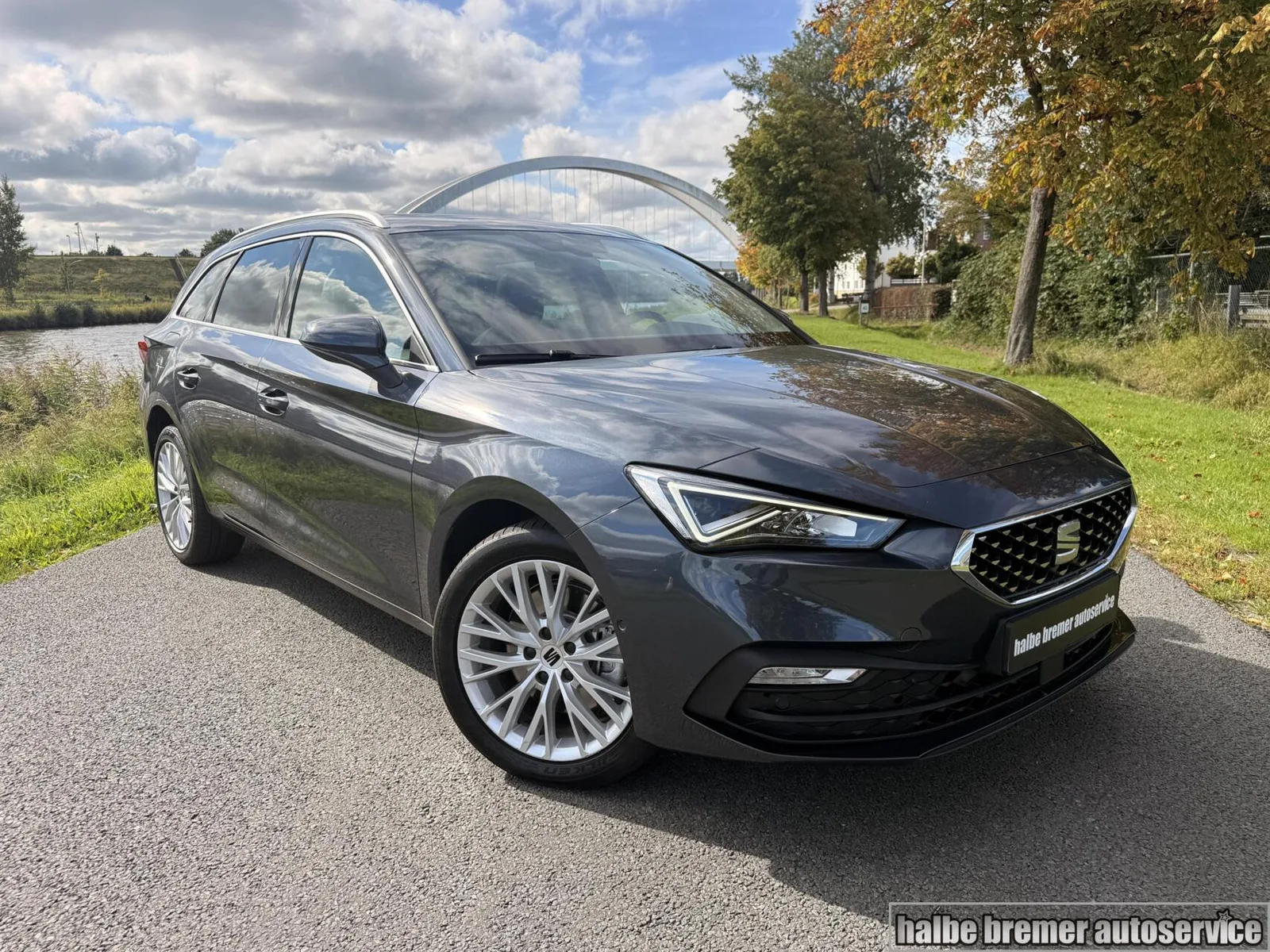 SEAT Leon Sportstourer (2021) — foto 1