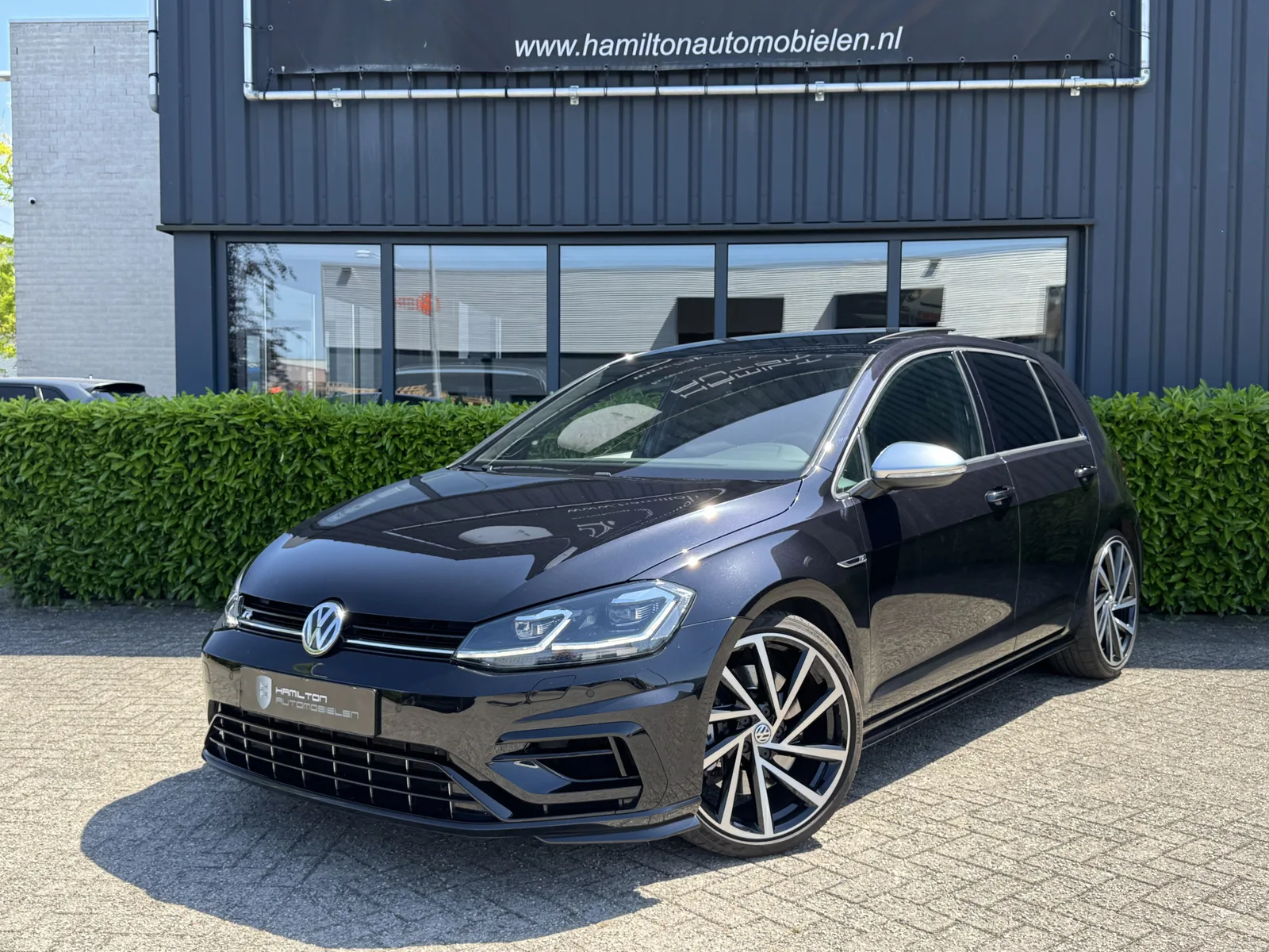 Volkswagen Golf (2019) — foto 1