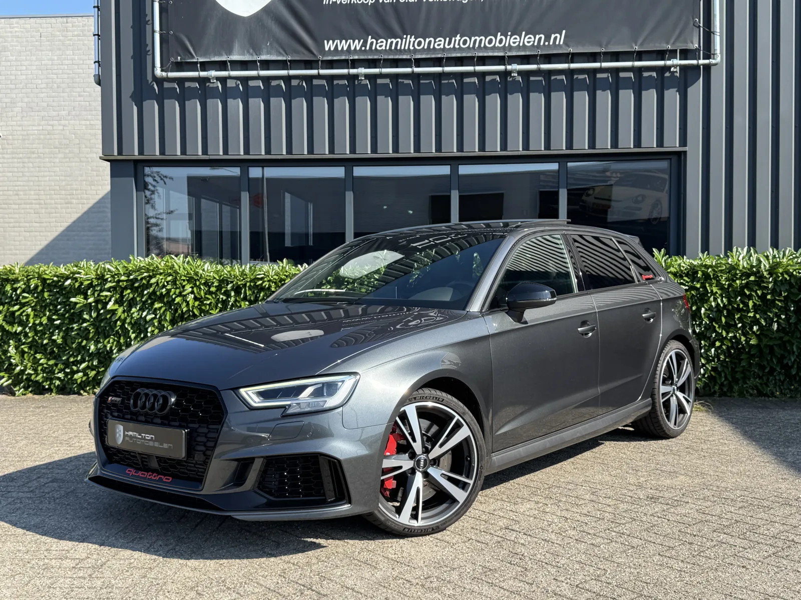 Audi RS 3 Sportback (2019) — foto 1