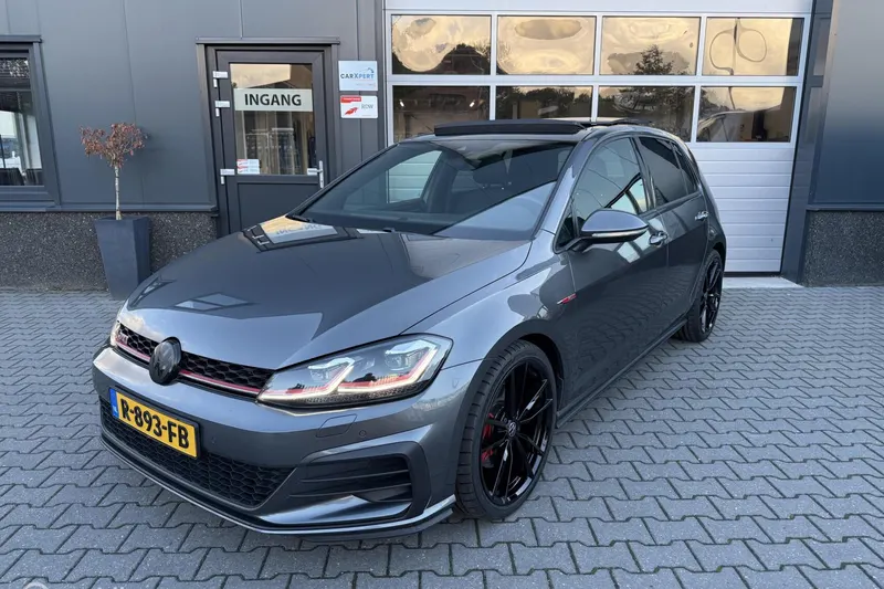 Volkswagen Golf (2017)