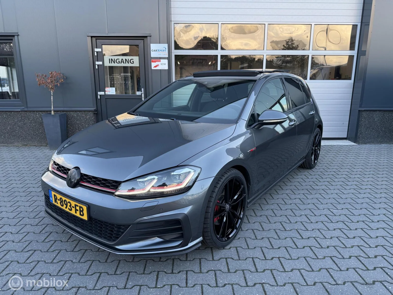 Volkswagen Golf (2017) — foto 1
