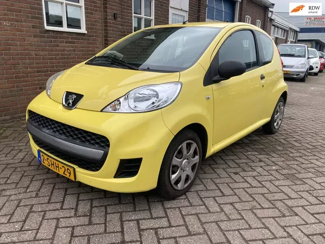 Peugeot 107 (2010) — foto 1