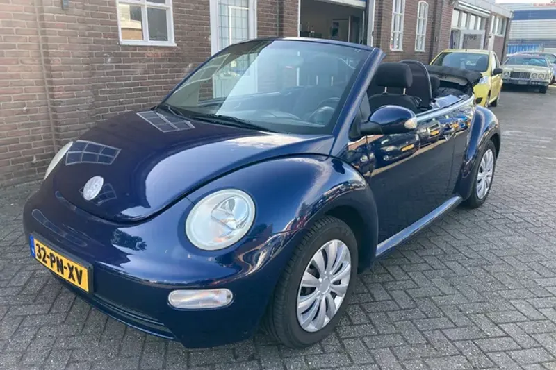 Volkswagen New Beetle (2003)