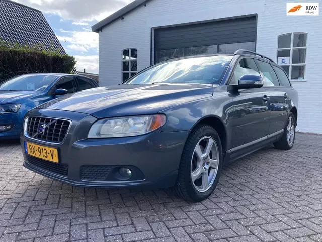 Volvo V70 (2008) — foto 1