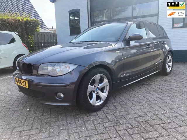 BMW 1-Serie (2005) — foto 1