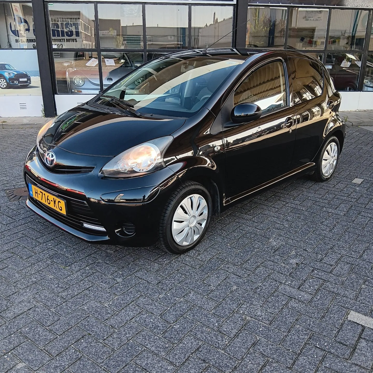 Toyota Aygo (2013) — foto 1
