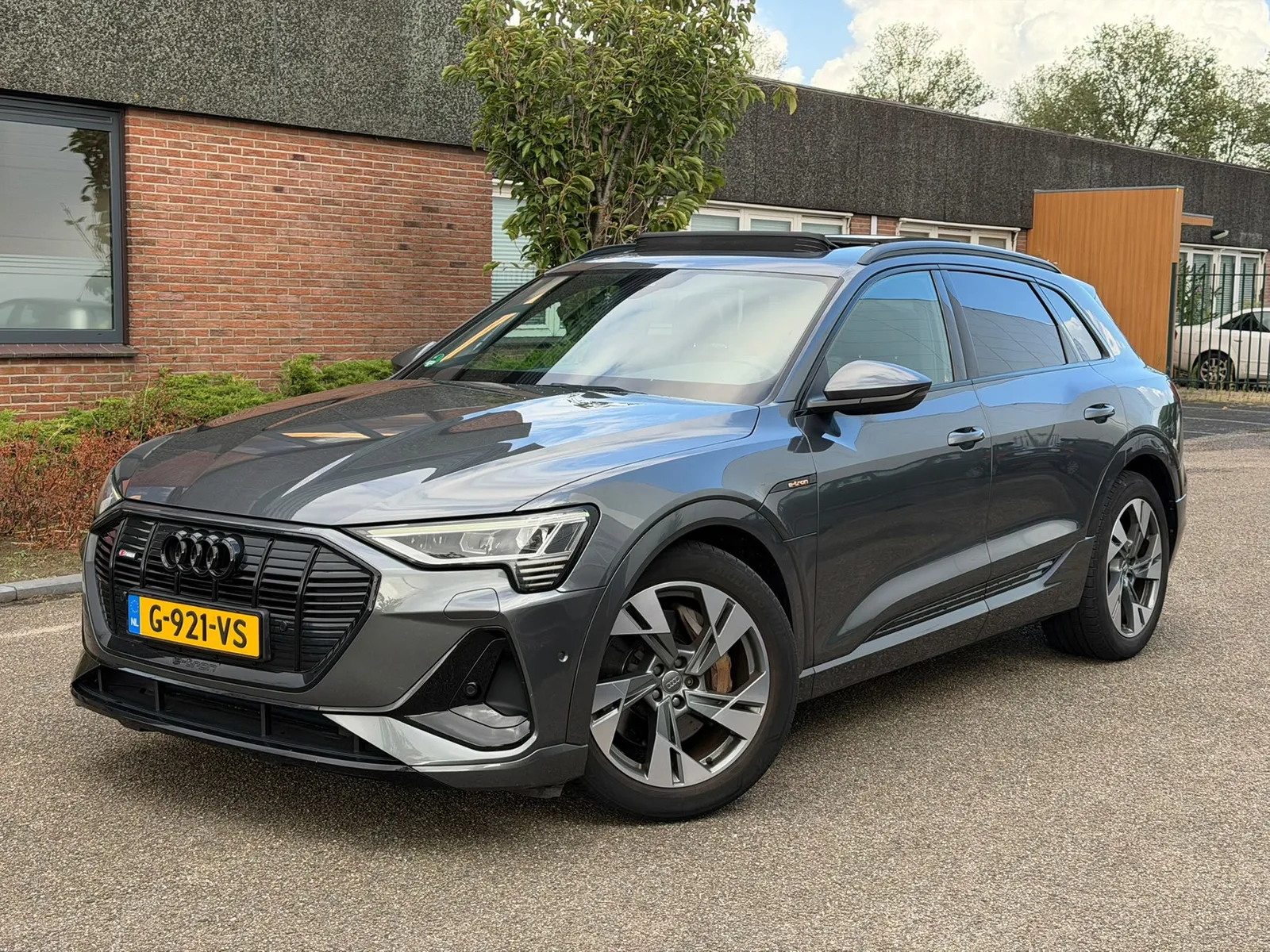 Audi e-tron (2019) — foto 1