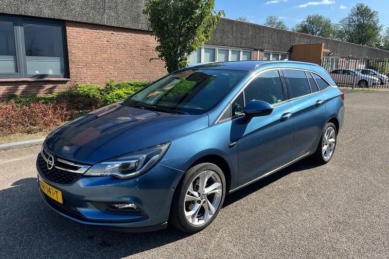 Opel Astra (2017)