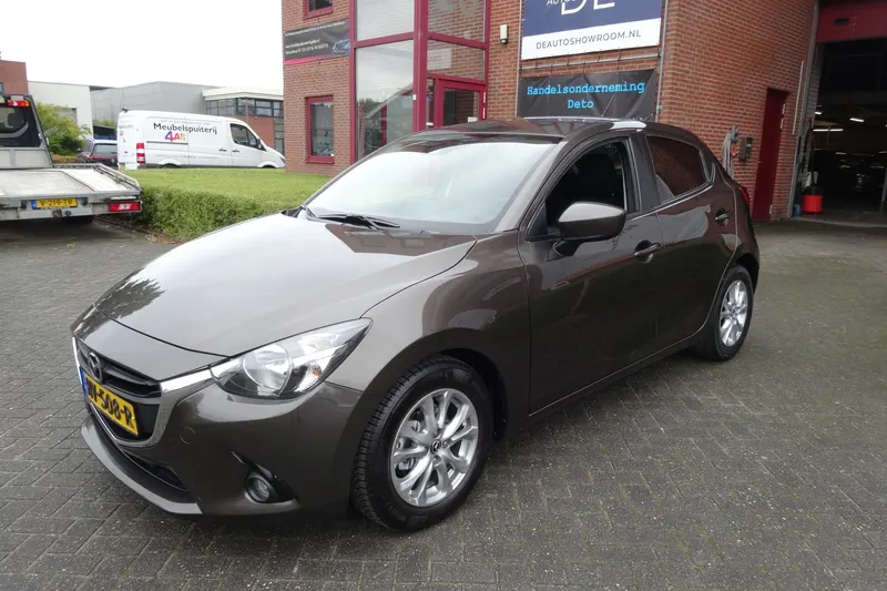 Mazda 2 (2015)