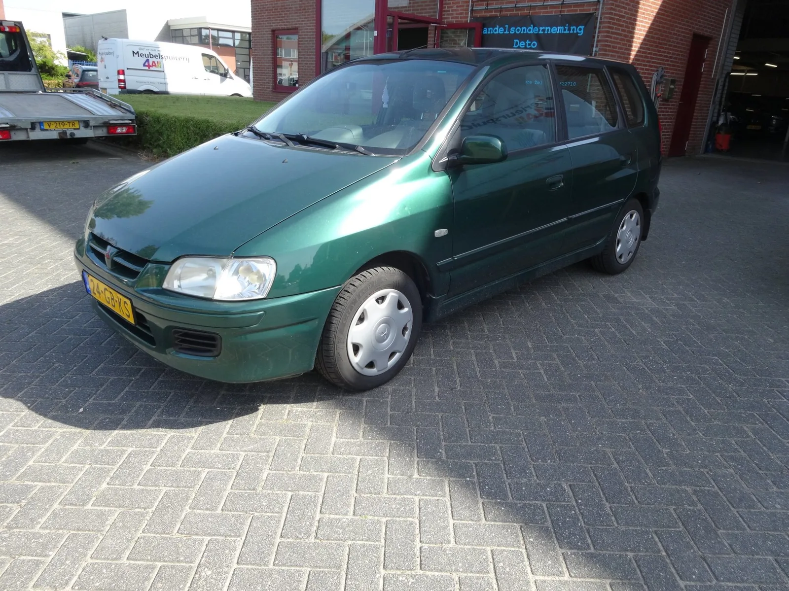 Mitsubishi Space Star (2000) — foto 1