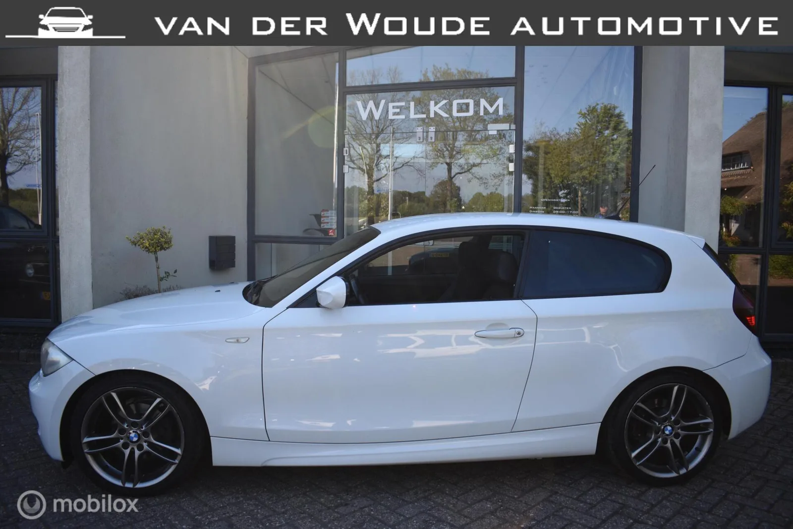 BMW 1-Serie (2010) — foto 1