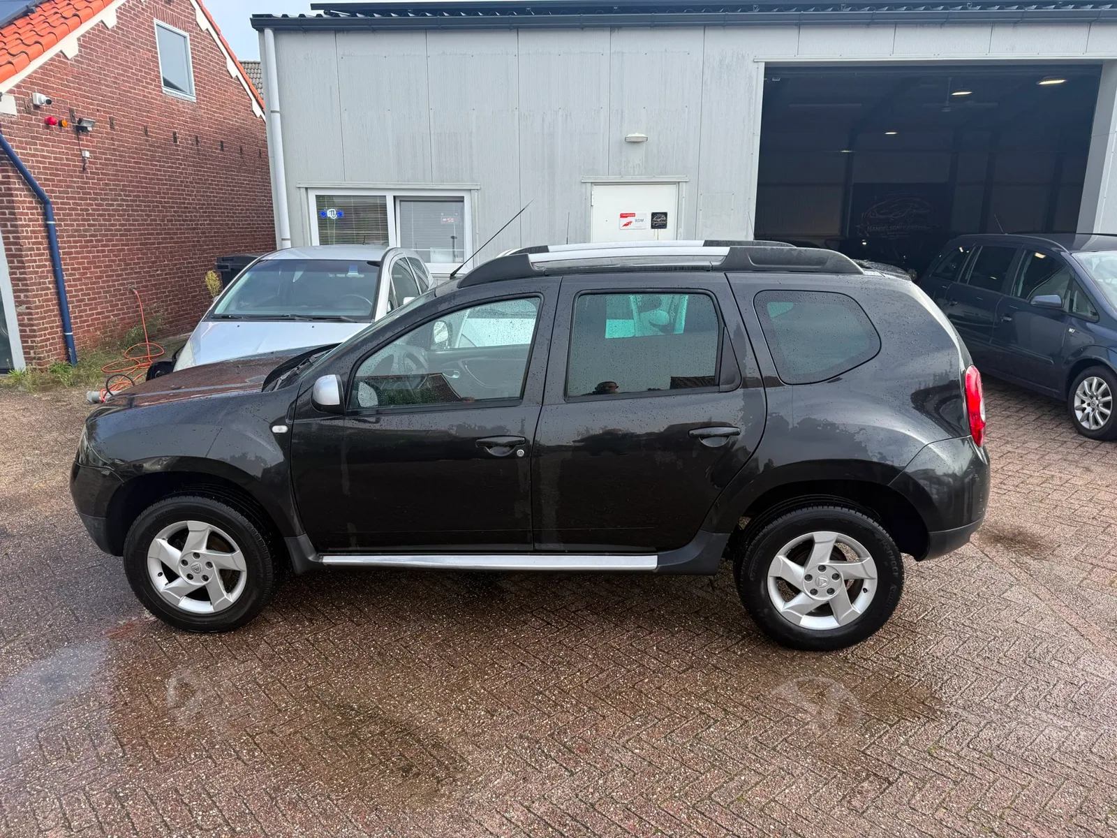 Dacia Duster (2010) — foto 1