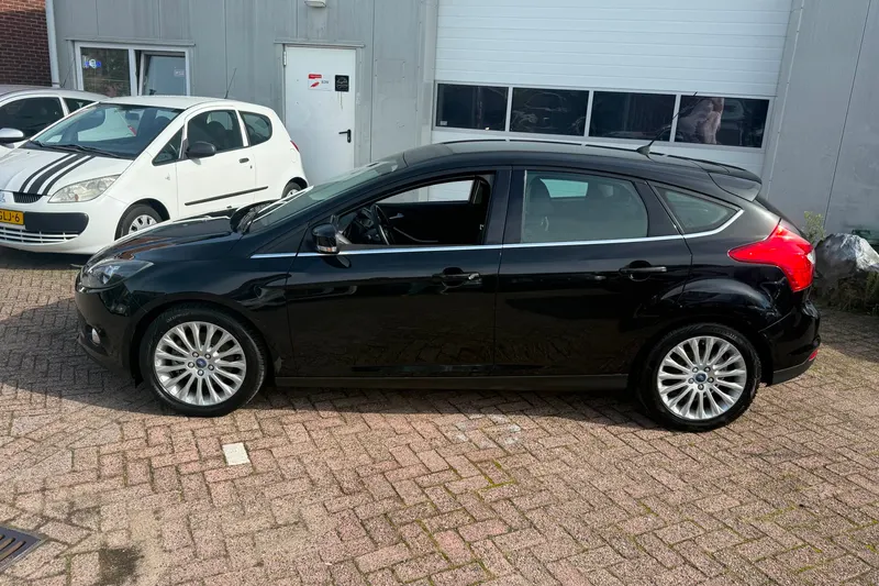 Ford Focus (2011)