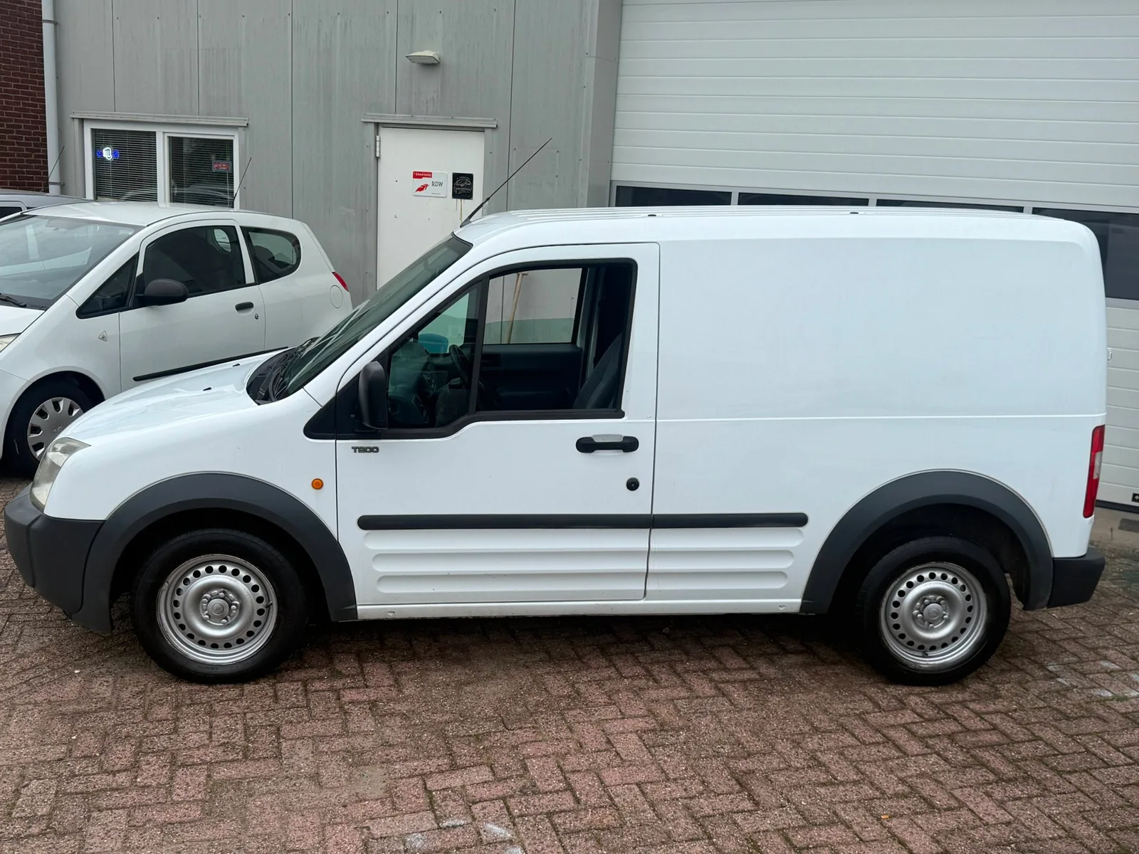 Ford Transit Connect (2008) — foto 1