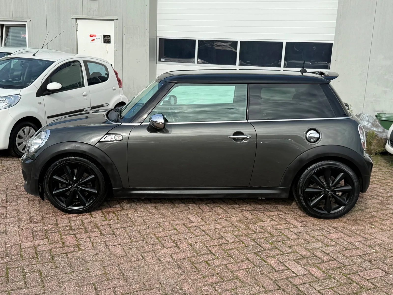 MINI Cooper S (2010) — foto 1