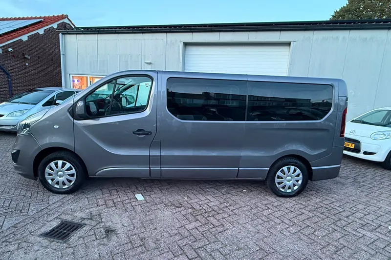 Opel Vivaro (2016)