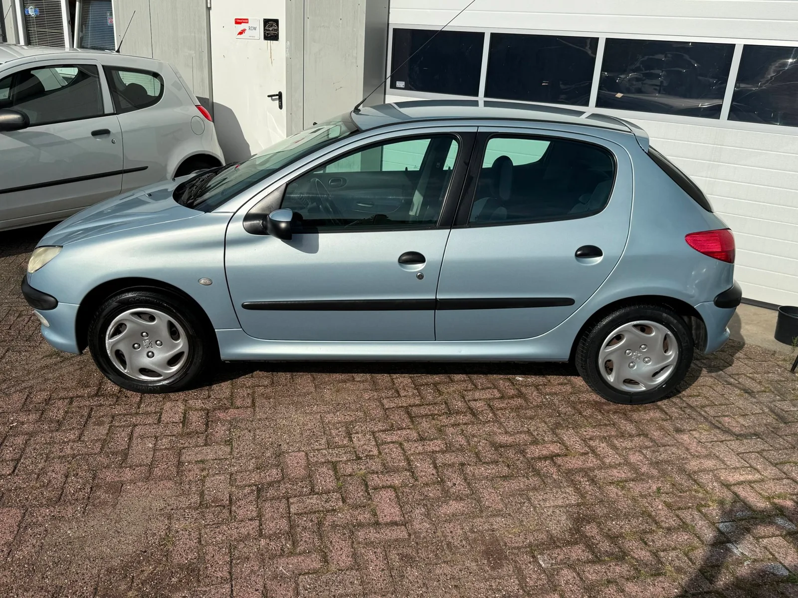 Peugeot 206 (2001) — foto 1