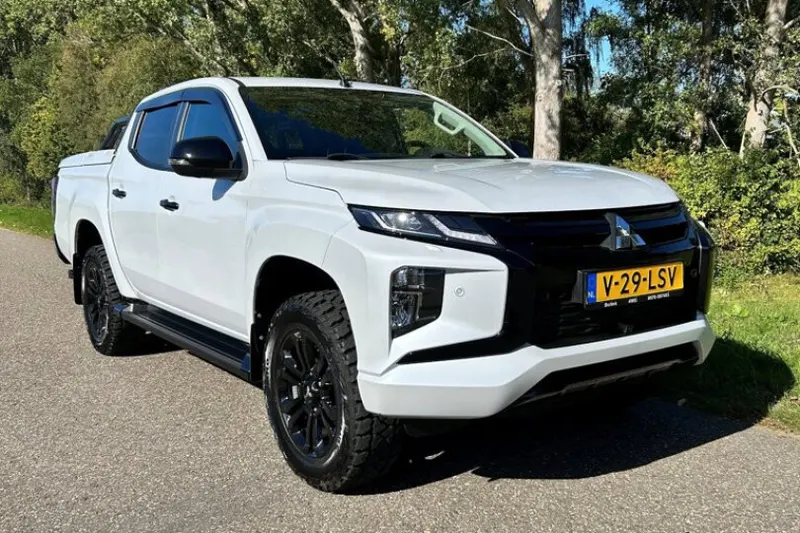 Mitsubishi L200 (2021)