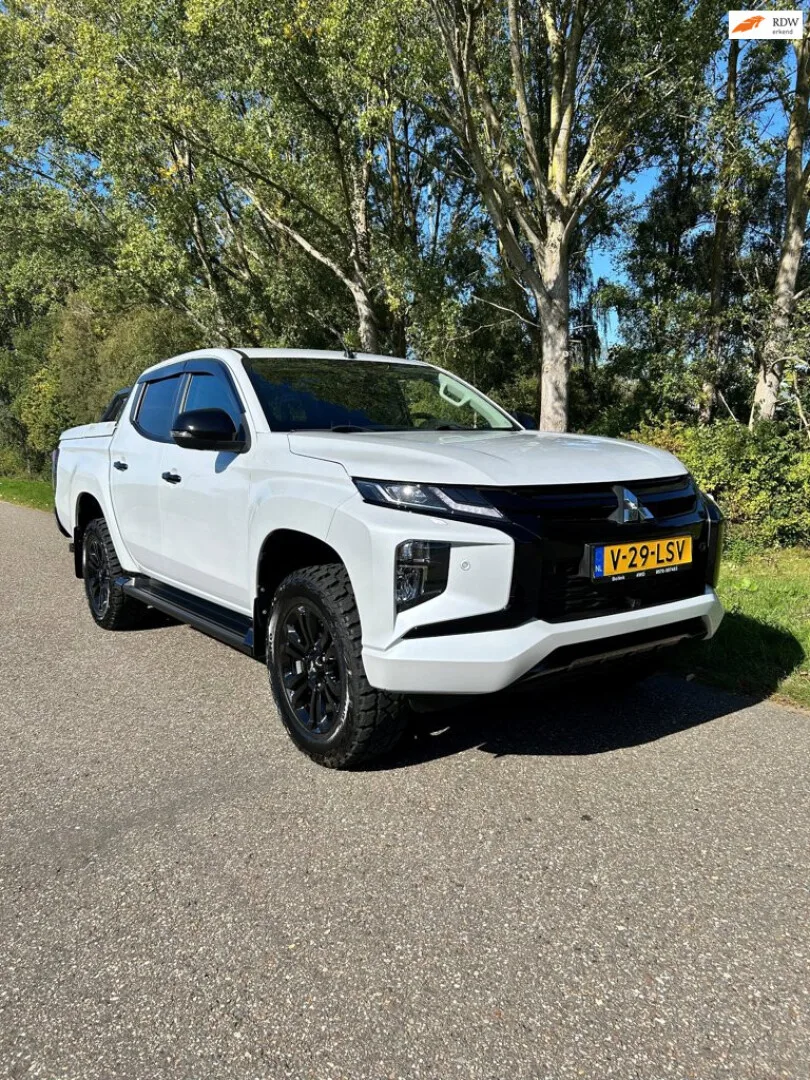 Mitsubishi L200 (2021) — foto 1